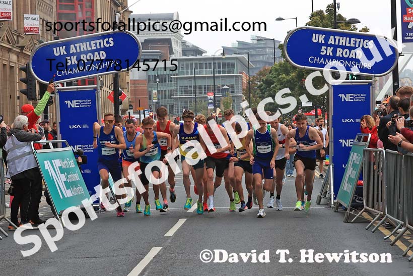 Mens 2024 UK Athletics 5k Road Champs., Newcastle/Gateshead Quayside.  Photo: David T. Hewitson/Sports for All Pics